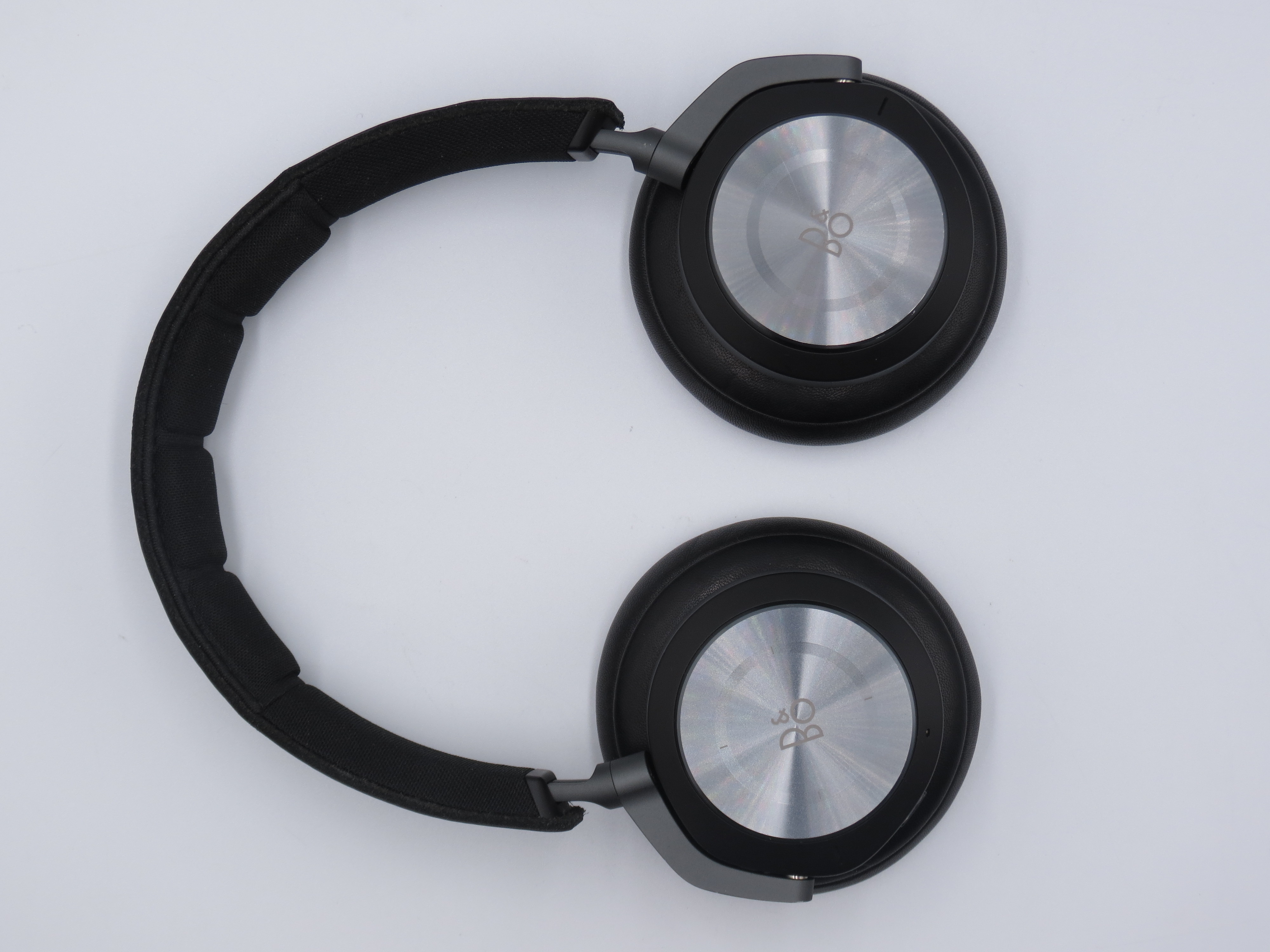 هدفون Bang & Olufsen Beoplay H9i